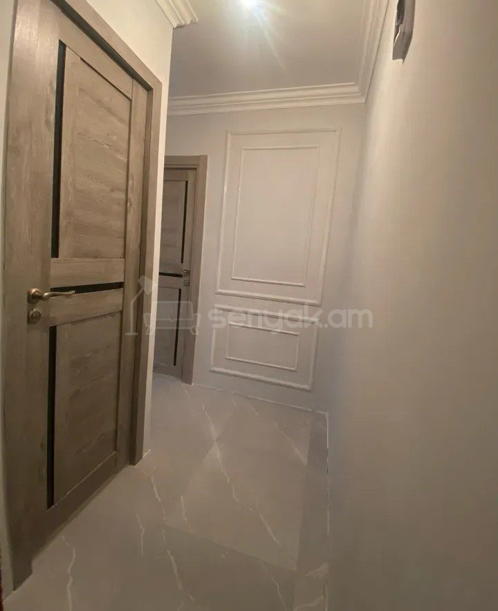 1 Սենյականոց Բնակարան, 36քմ, 4/4 հարկ, Կապիտալ Վերանորոգված