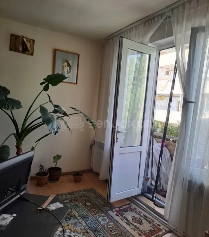 1 Սենյականոց Բնակարան, 32քմ, 4/4 հարկ, Պետական Վիճակում