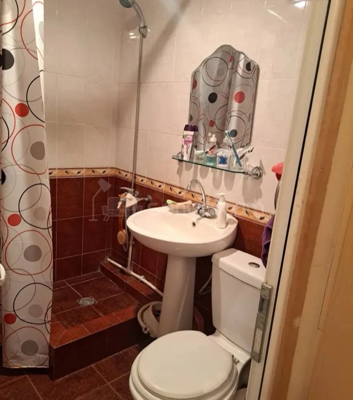 1 Սենյականոց Բնակարան, 32քմ, 4/4 հարկ, Պետական Վիճակում