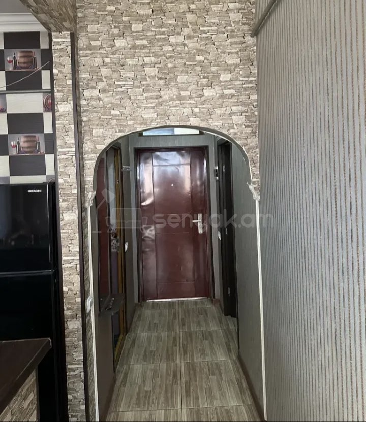 2 Սենյականոց Բնակարան Քարե Շենքում, 68քմ, 4/5 հարկ, Կապիտալ Վերանորոգված, Կահավորված