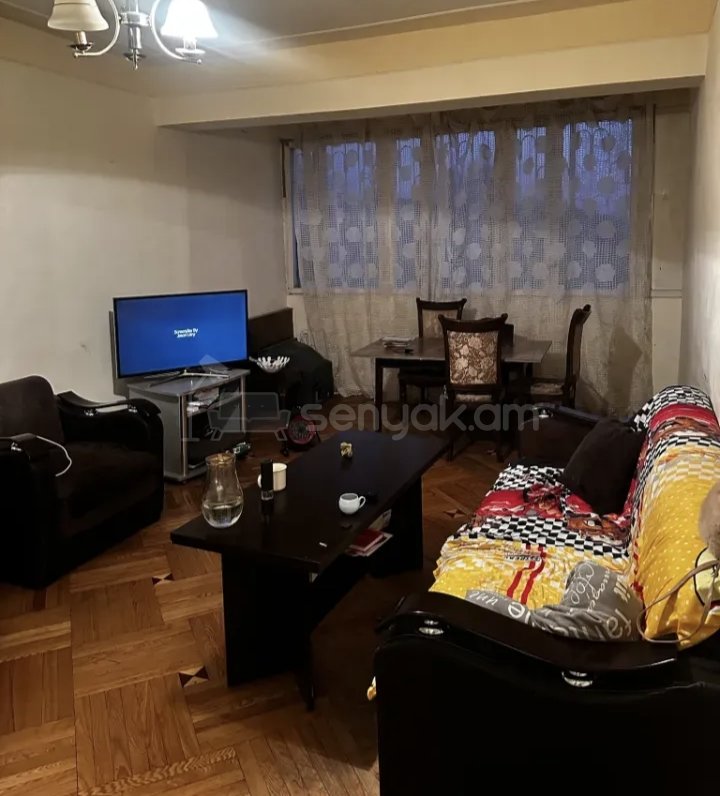 4 Սենյականոց Բնակարան Քարե Շենքում, 86քմ, 1/5 հարկ, Նորմալ Վիճակում, Կահավորված