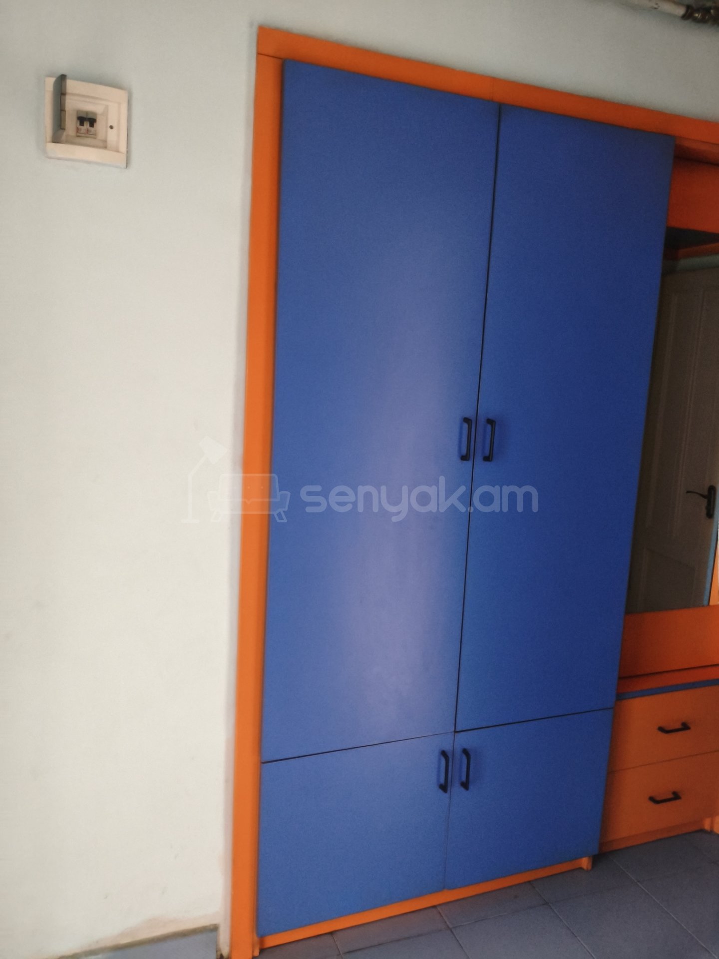 2 Սենյականոց Բնակարան Քարե Շենքում, 58քմ, 1/5 հարկ, Նորմալ Վիճակում, Կահավորված