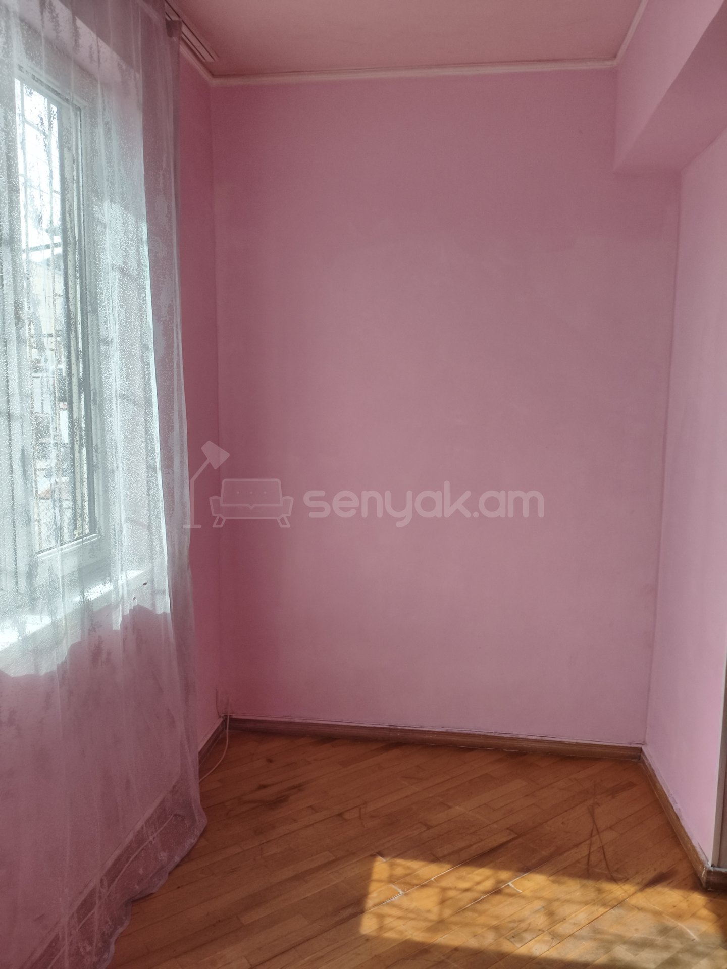 2 Սենյականոց Բնակարան Քարե Շենքում, 58քմ, 1/5 հարկ, Նորմալ Վիճակում, Կահավորված