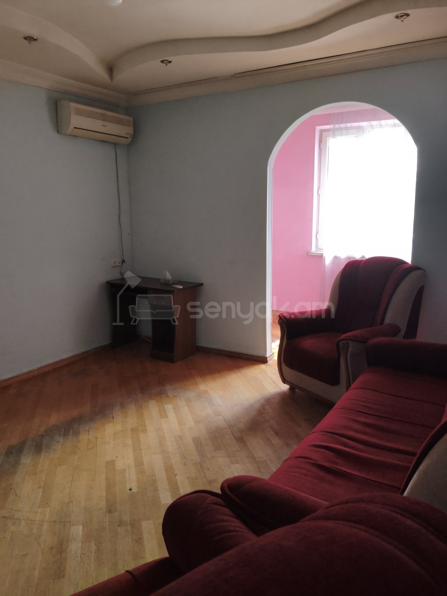 2 Սենյականոց Բնակարան Քարե Շենքում, 58քմ, 1/5 հարկ, Նորմալ Վիճակում, Կահավորված