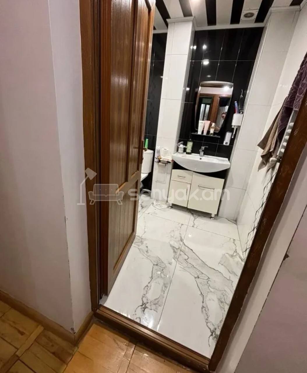 4 Սենյականոց Բնակարան, 103քմ, 1/9 հարկ, Կապիտալ Վերանորոգված