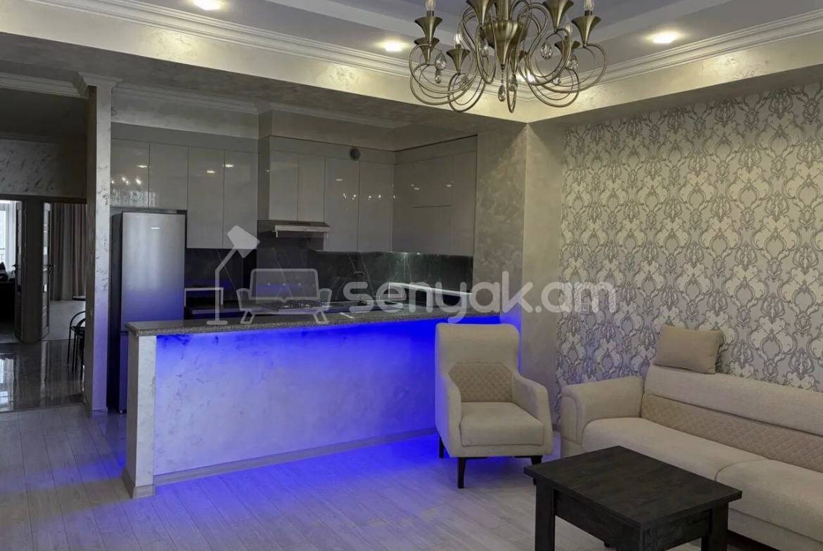 3 Սենյականոց Բնակարան, 110քմ, 12/18 հարկ, Կապիտալ Վերանորոգված