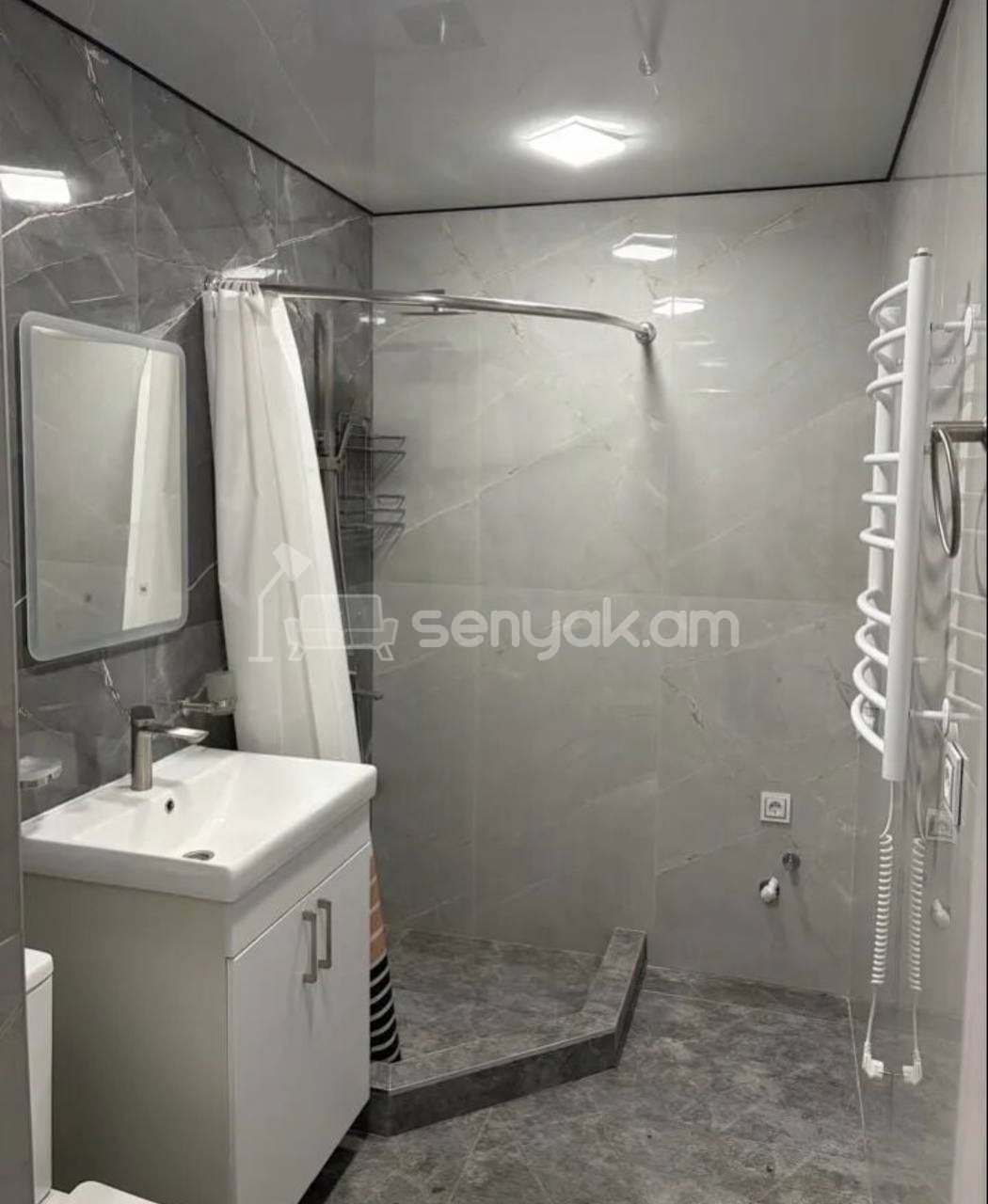 3 Սենյականոց Բնակարան, 110քմ, 12/18 հարկ, Կապիտալ Վերանորոգված