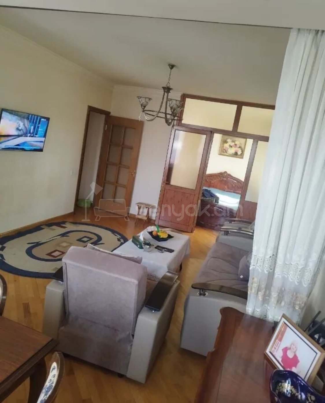 2 Սենյականոց Բնակարան Քարե Շենքում, 47քմ, 5/5 հարկ, Կապիտալ Վերանորոգված, Կահավորված