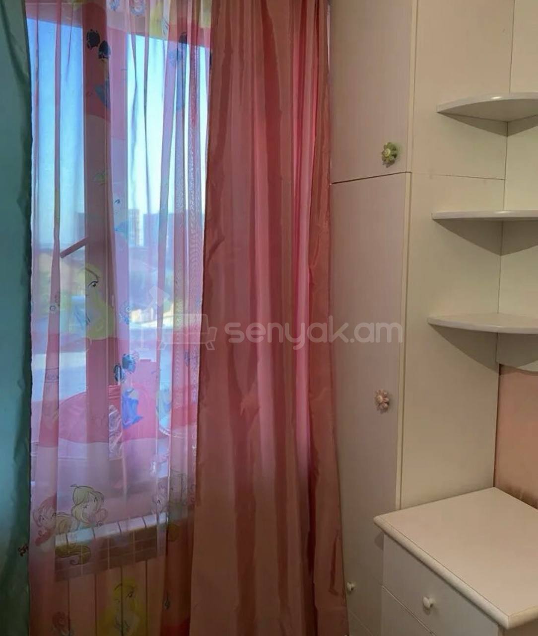 4 Սենյականոց Բնակարան, 80քմ, 3/12 հարկ, Կապիտալ Վերանորոգված, Կահավորված