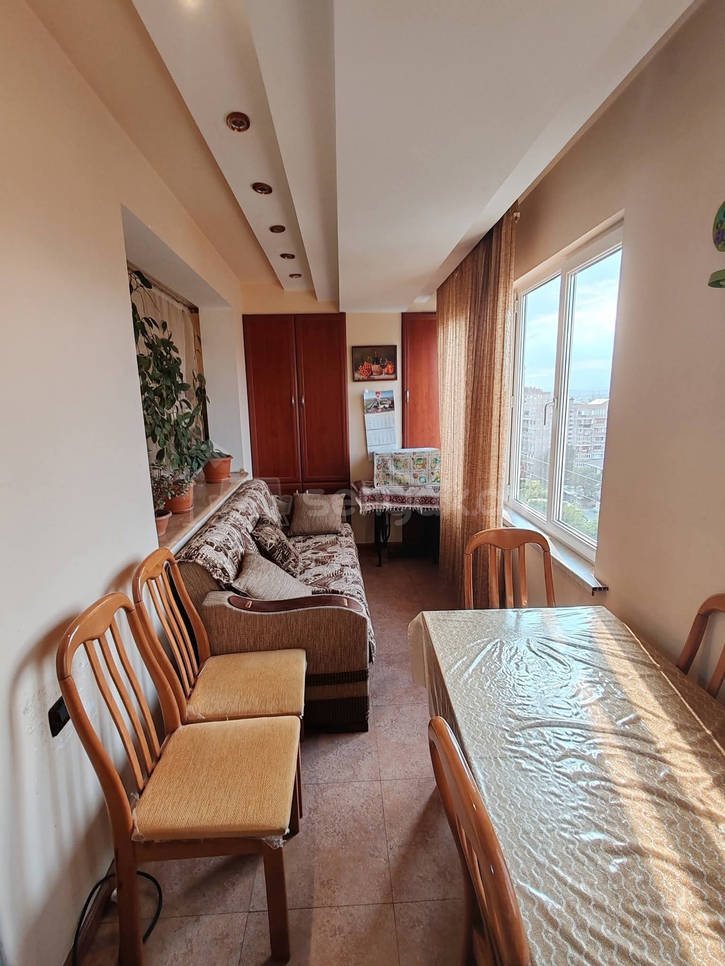 3 Սենյականոց Բնակարան, 80քմ, 11/15 հարկ, Նորմալ Վիճակում, Կահավորված