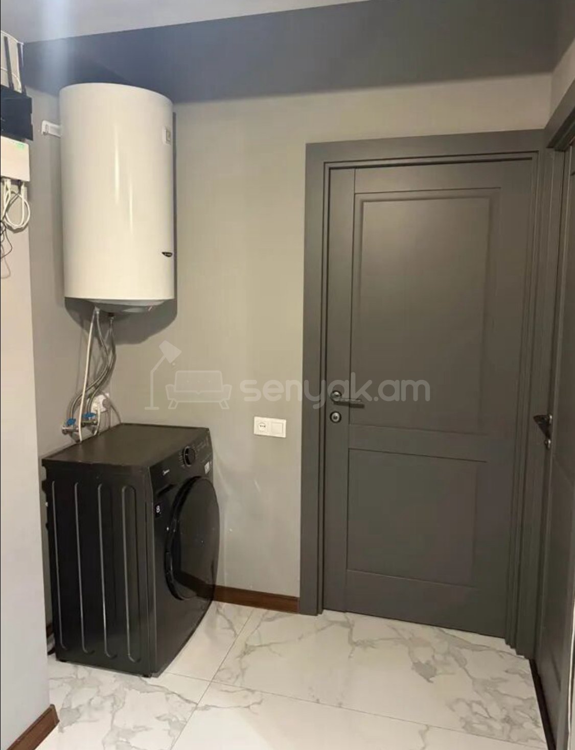 2 Սենյականոց Բնակարան Քարե Շենքում, 40քմ, 4/7 հարկ, Կապիտալ Վերանորոգված, Կահավորված