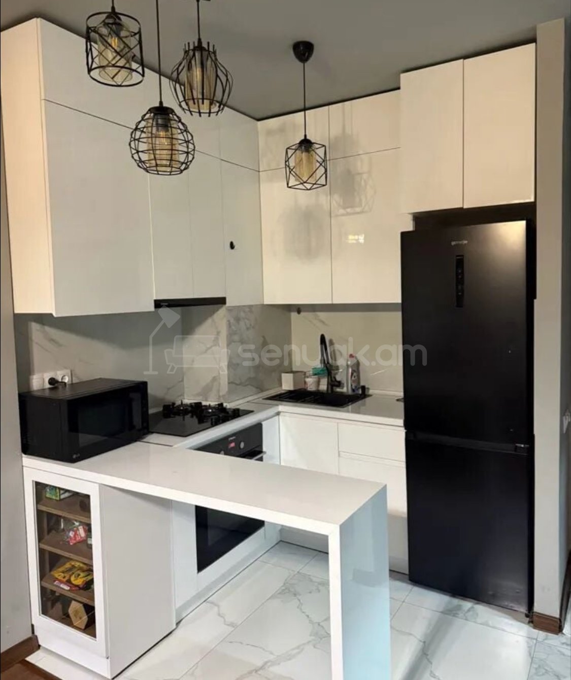 2 Սենյականոց Բնակարան Քարե Շենքում, 40քմ, 4/7 հարկ, Կապիտալ Վերանորոգված, Կահավորված