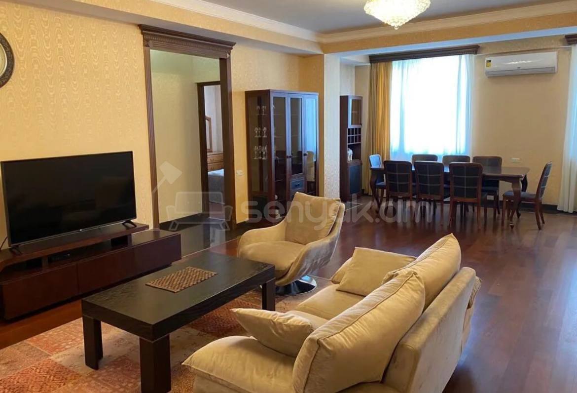 3 Սենյականոց Բնակարան, 115քմ, 8/11 հարկ, Կապիտալ Վերանորոգված