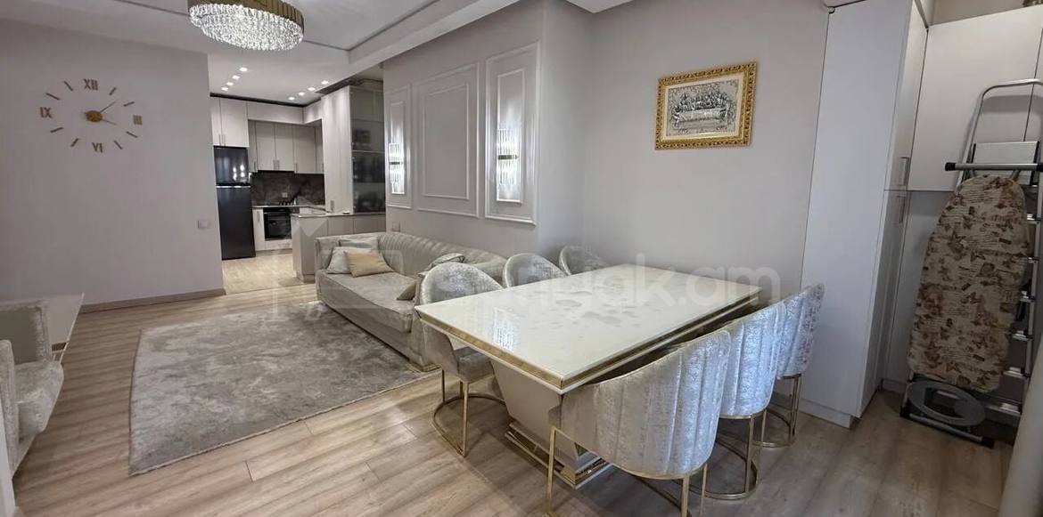 3 Սենյականոց Բնակարան, 83քմ, 5/15 հարկ, Կապիտալ Վերանորոգված