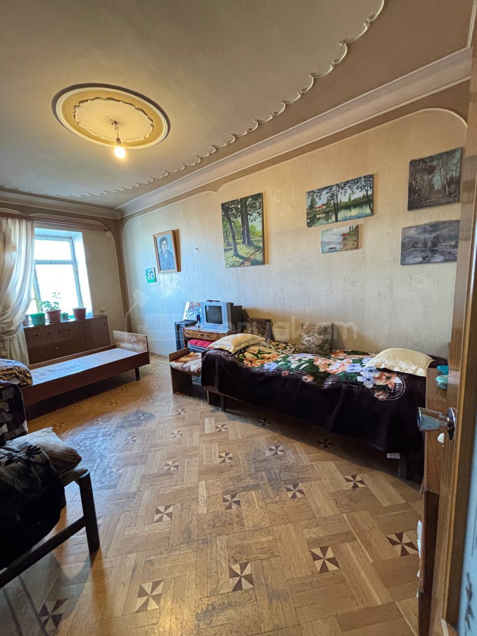 3 Սենյականոց Բնակարան Քարե Շենքում, 80քմ, 3/5 հարկ, Պետական Վիճակում