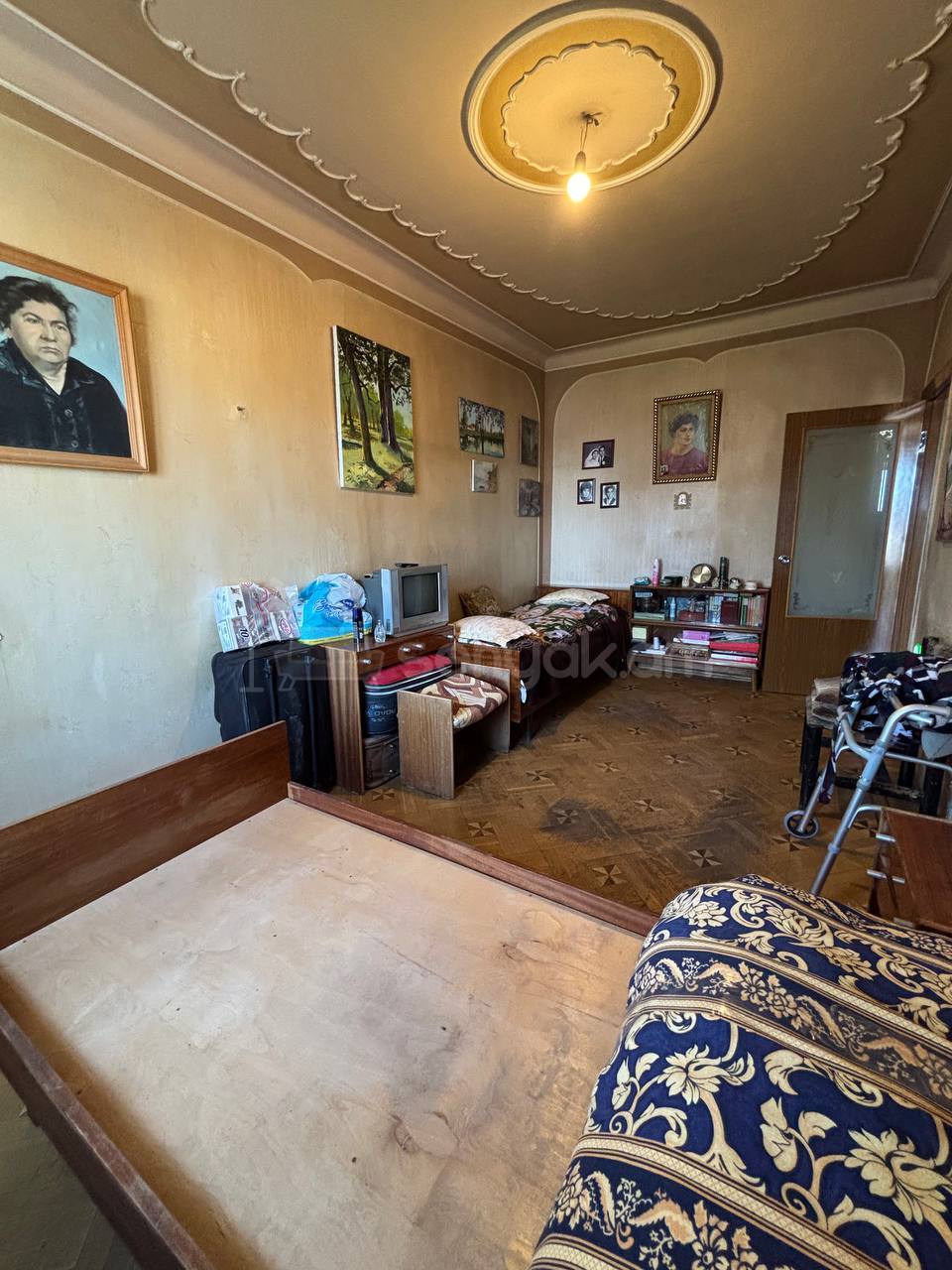 3 Սենյականոց Բնակարան Քարե Շենքում, 80քմ, 3/5 հարկ, Պետական Վիճակում