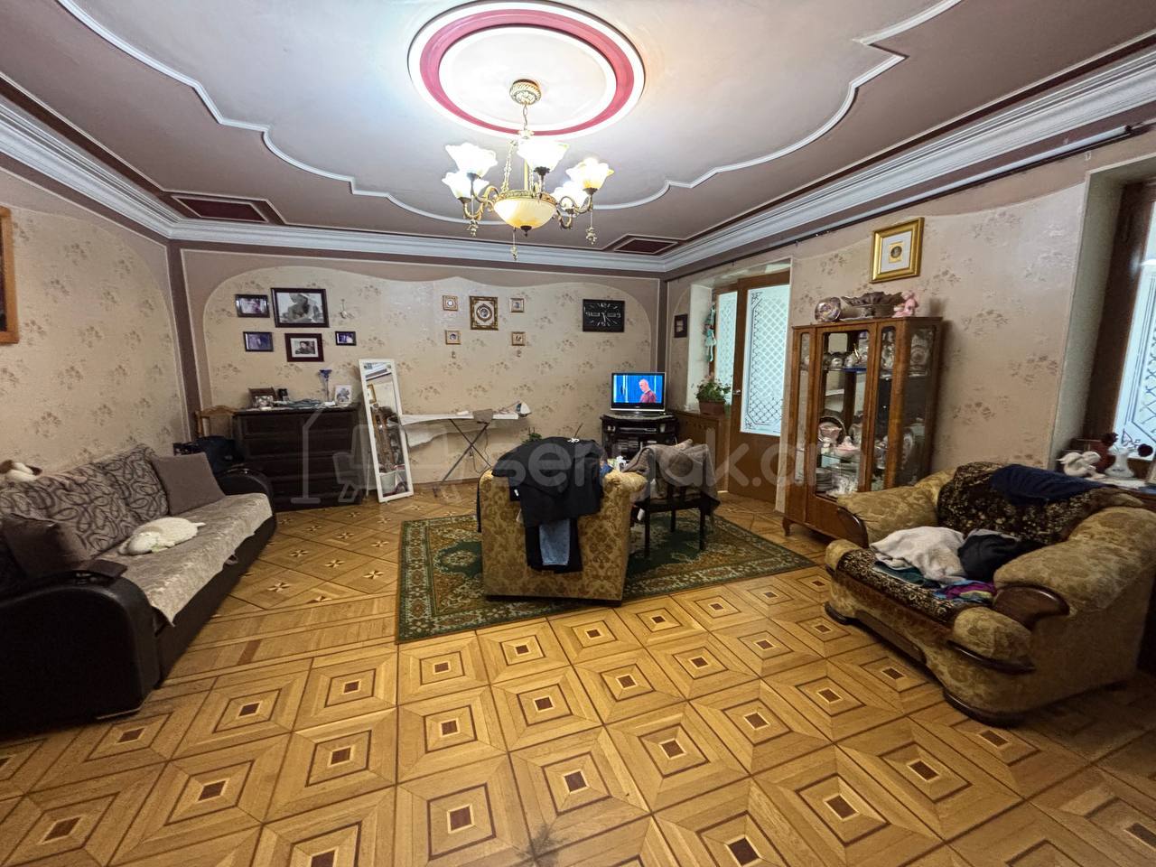 3 Սենյականոց Բնակարան Քարե Շենքում, 80քմ, 3/5 հարկ, Պետական Վիճակում