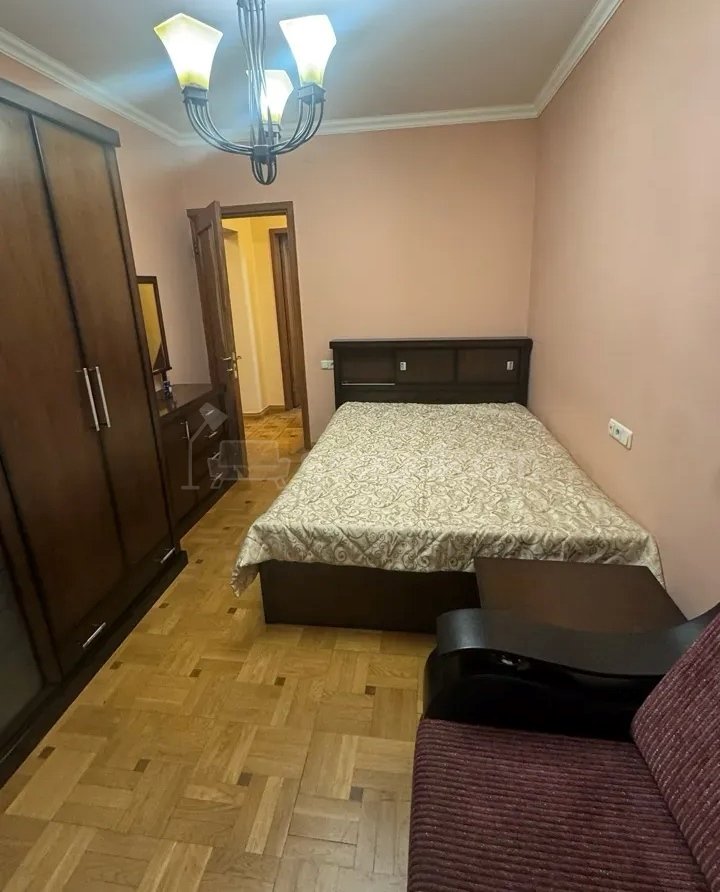 4 Սենյականոց Բնակարան, 93քմ, 7/9 հարկ, Նորմալ Վիճակում