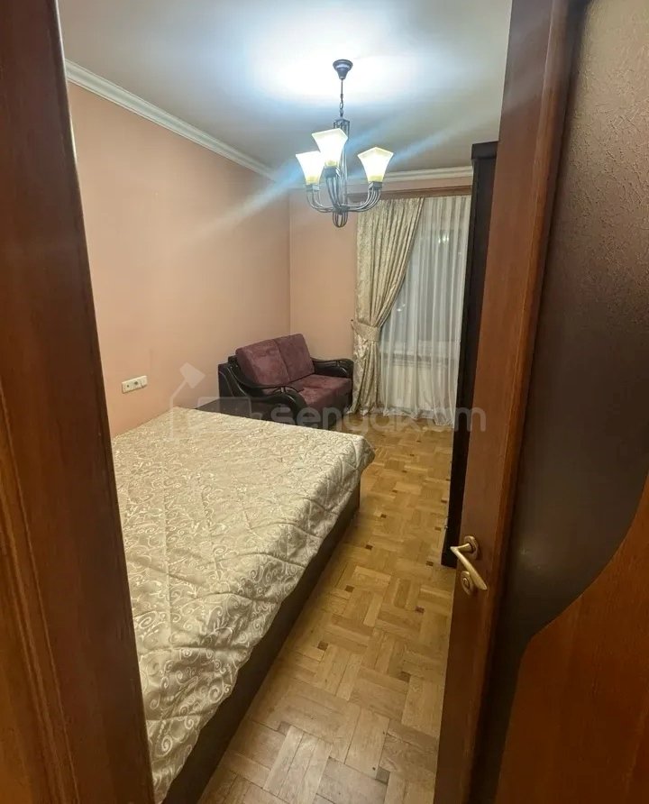 4 Սենյականոց Բնակարան, 93քմ, 7/9 հարկ, Նորմալ Վիճակում