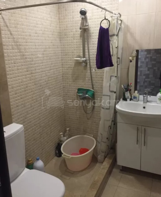 2 Սենյականոց Բնակարան, 75քմ, 1/5 հարկ, Նորմալ Վիճակում