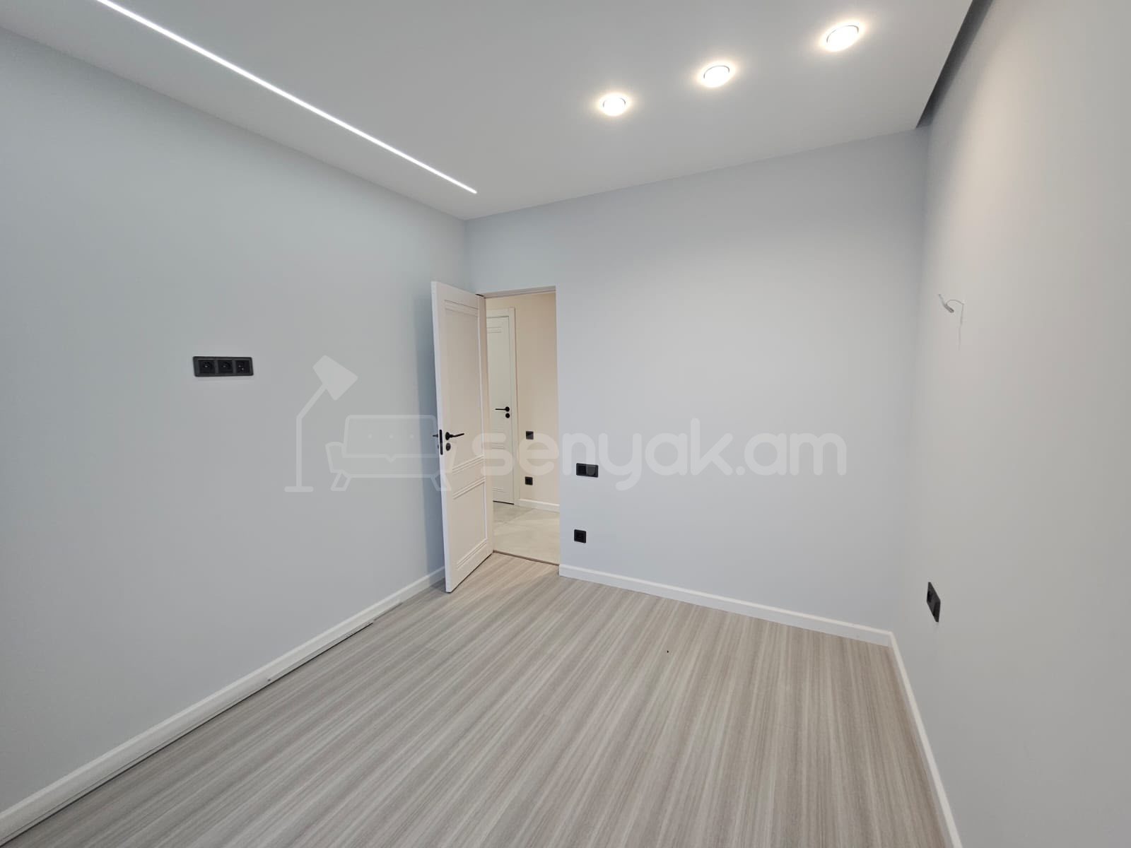 2 Սենյականոց Բնակարան, 44քմ, 9/9 հարկ, Կապիտալ Վերանորոգված