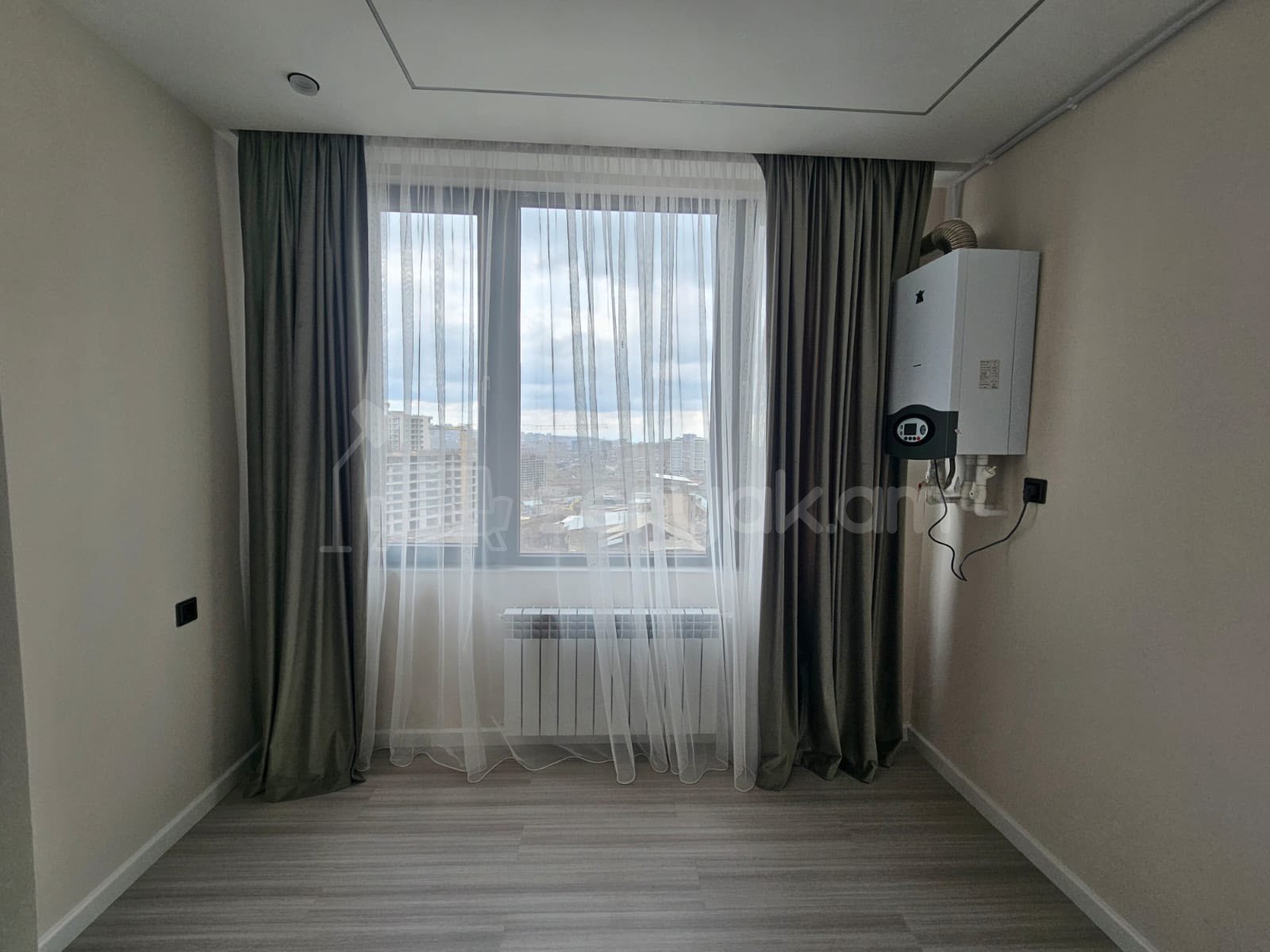 2 Սենյականոց Բնակարան, 44քմ, 9/9 հարկ, Կապիտալ Վերանորոգված