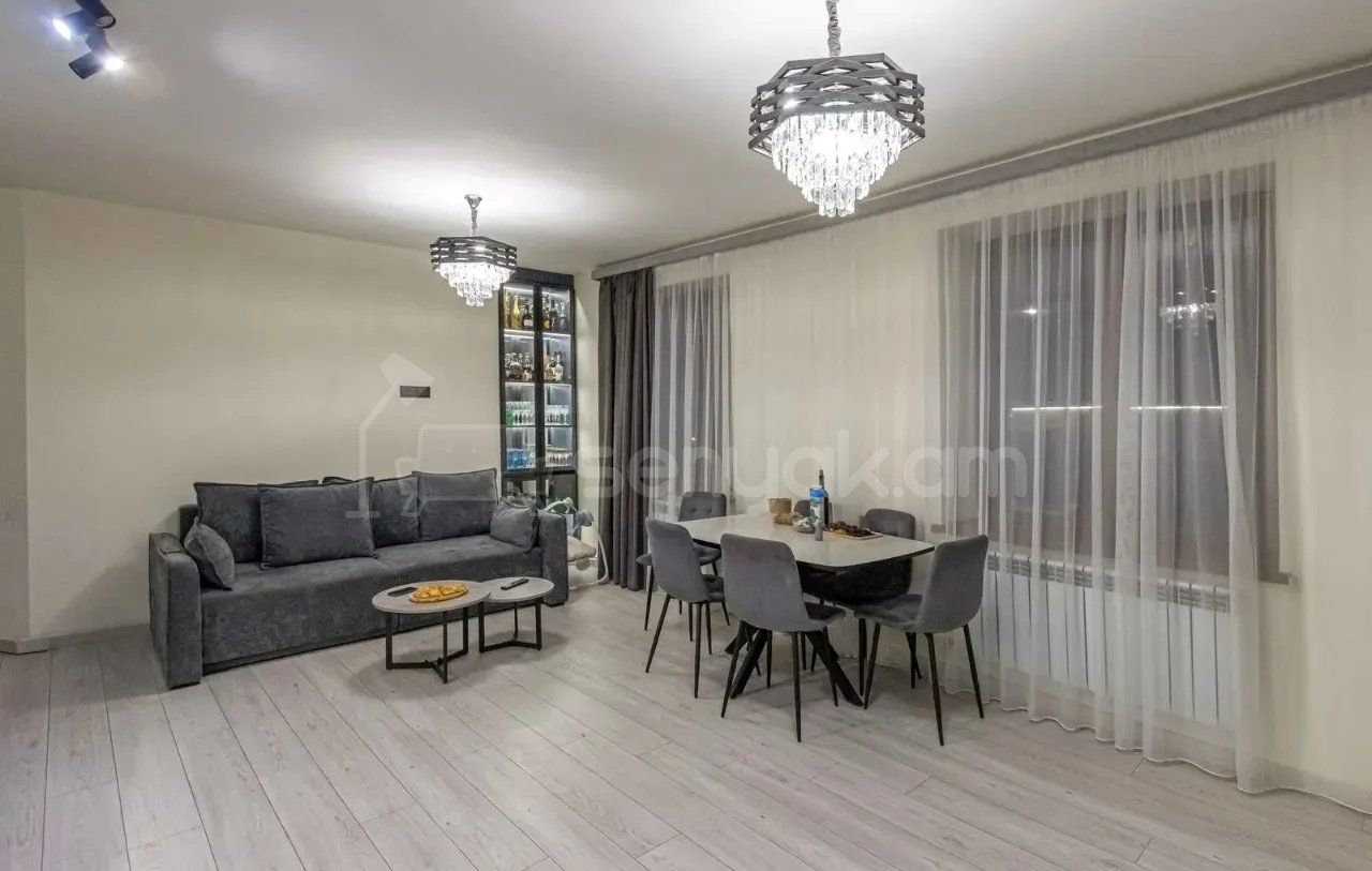 3 Սենյականոց Բնակարան Նորակառույցում, 81քմ, 4/12 հարկ, Կապիտալ Վերանորոգված