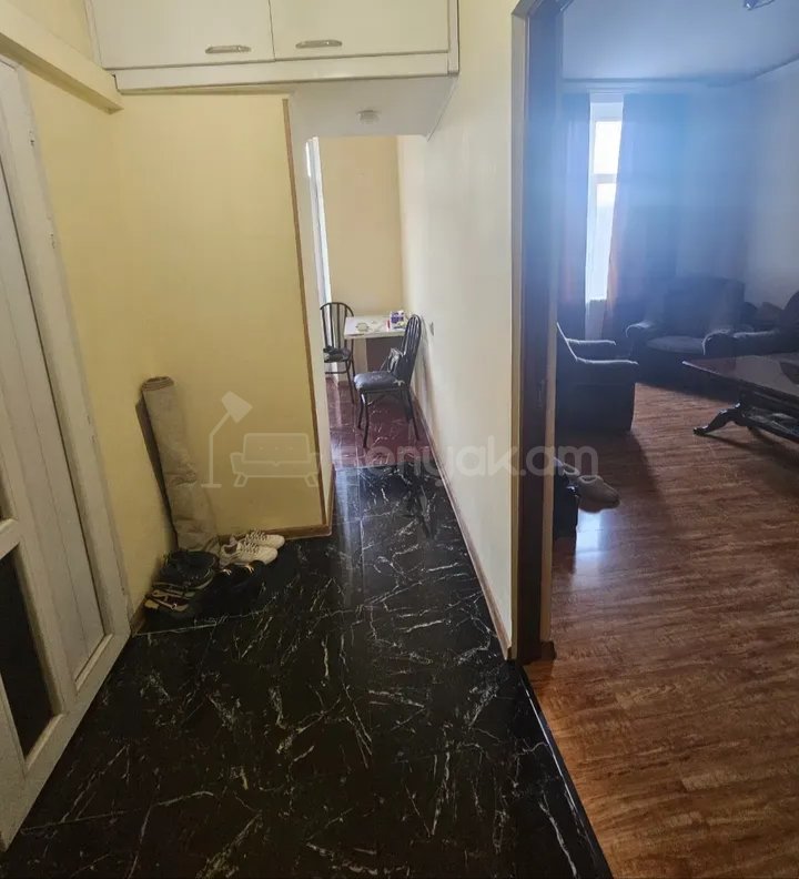 1 Սենյականոց Բնակարան Քարե Շենքում, 45քմ, 3/5 հարկ, Կոսմետիկ Վերանորոգված, Կահավորված, Արևկող