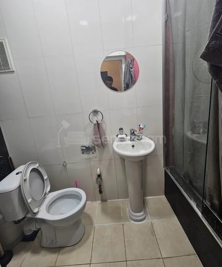 1 Սենյականոց Բնակարան Քարե Շենքում, 45քմ, 3/5 հարկ, Կոսմետիկ Վերանորոգված, Կահավորված, Արևկող