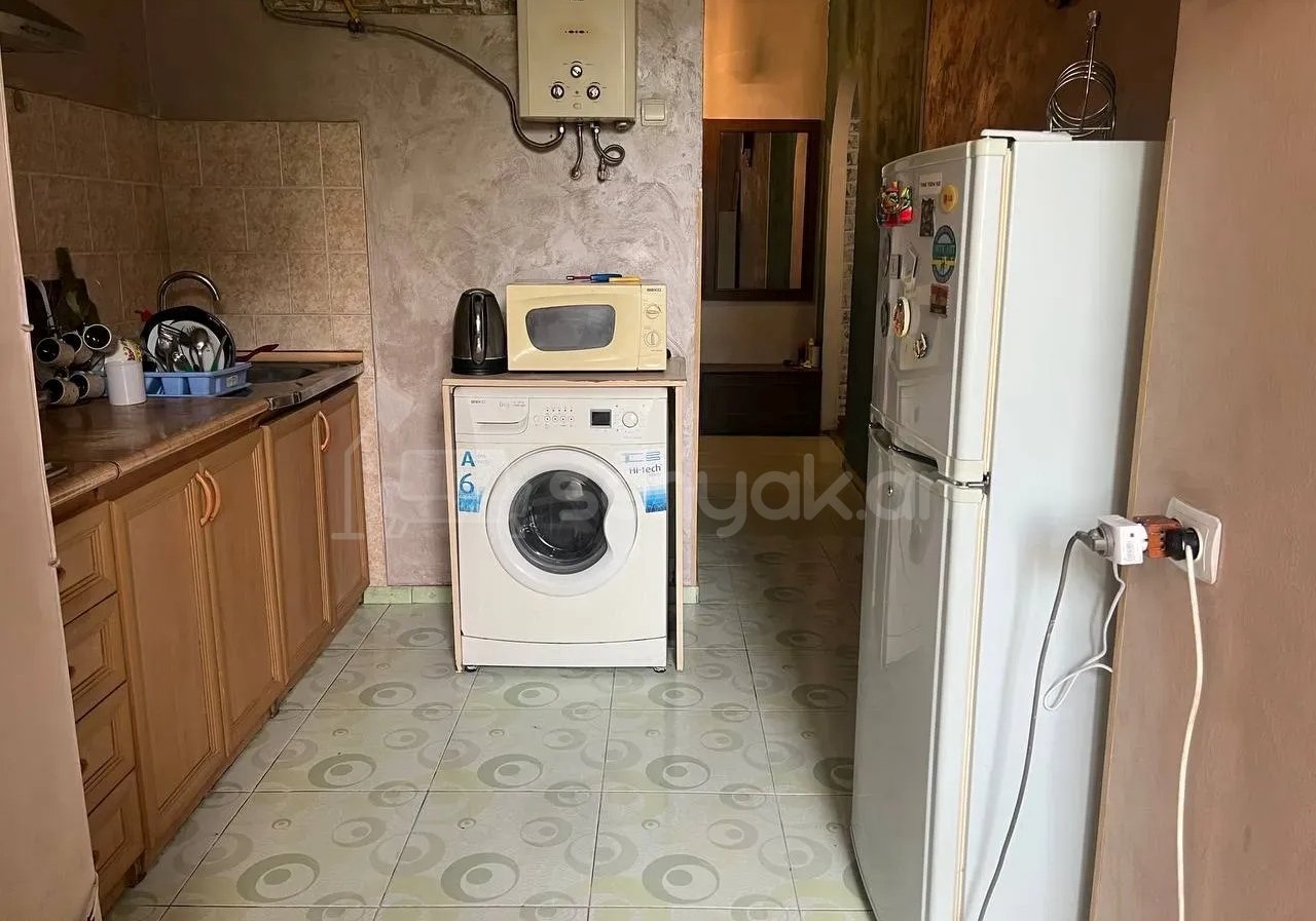 3 Սենյականոց Բնակարան Քարե Շենքում, 54քմ, 3/4 հարկ, Կապիտալ Վերանորոգված