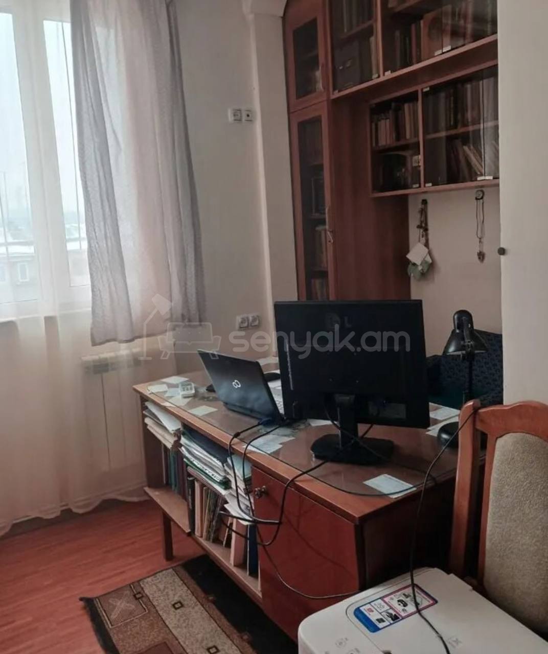 2 Սենյականոց Բնակարան Քարե Շենքում, 60քմ, 4/4 հարկ, Նորմալ Վիճակում, Կահավորված