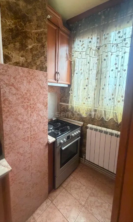 3 Սենյականոց Բնակարան, 75քմ, 4/16 հարկ, Նորմալ Վիճակում, Կահավորված