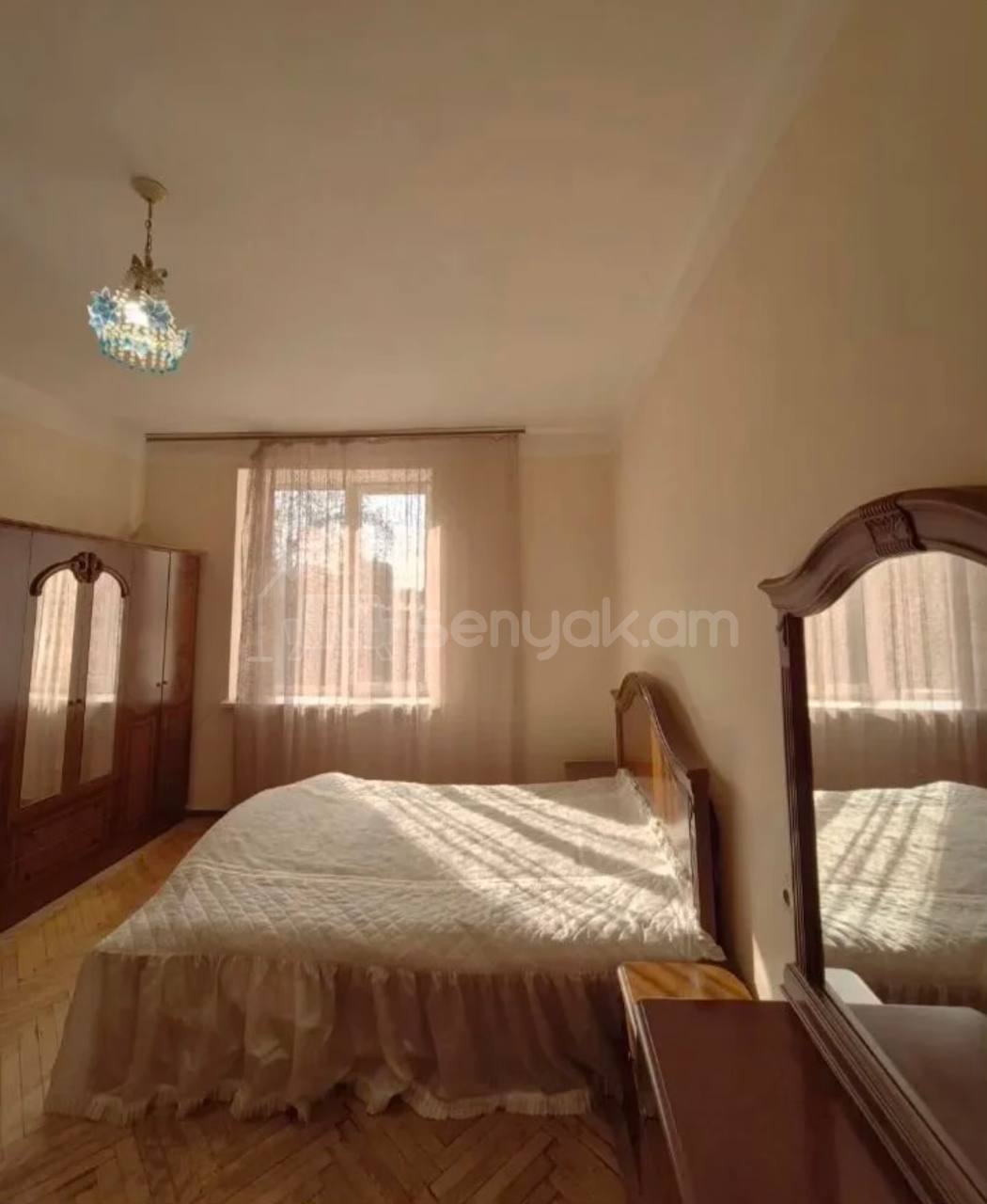 3 Սենյականոց Բնակարան Քարե Շենքում, 68քմ, 4/5 հարկ, Նորմալ Վիճակում, Կահավորված