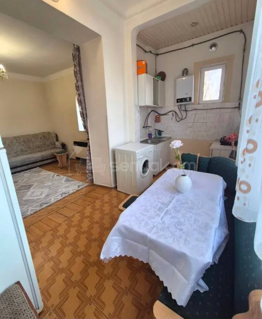 3 Սենյականոց Բնակարան Քարե Շենքում, 68քմ, 4/5 հարկ, Նորմալ Վիճակում, Կահավորված