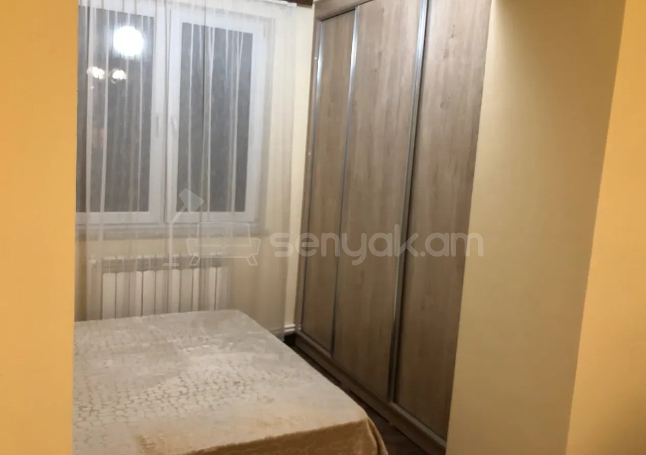 2 Սենյականոց Բնակարան Քարե Շենքում, 47քմ, 5/5 հարկ, Դիզայներական Վերանորոգված, Կահավորված