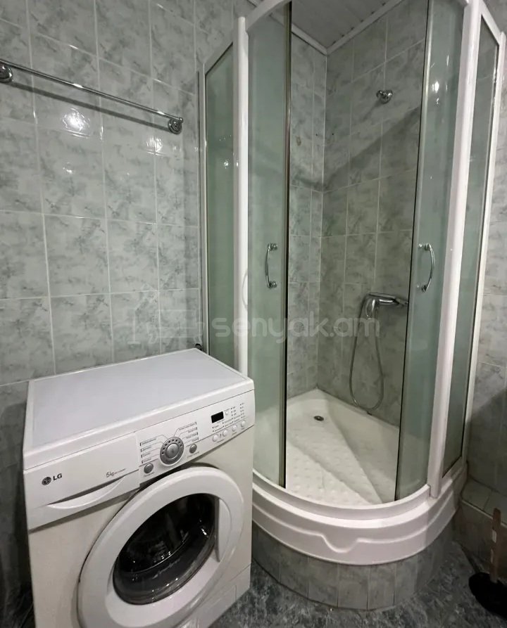 2 Սենյականոց Բնակարան Քարե Շենքում, 70քմ, 3/4 հարկ, Կապիտալ Վերանորոգված, Կահավորված