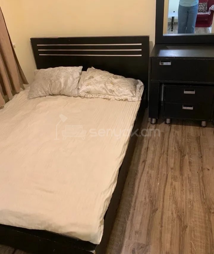 1 Սենյականոց Բնակարան Քարե Շենքում, 39քմ, 2/4 հարկ, Կոսմետիկ Վերանորոգված, Կահավորված, Արևկող