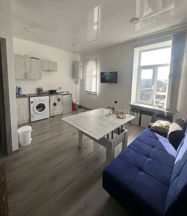 2 Սենյականոց Բնակարան Քարե Շենքում, 58քմ, 3/5 հարկ, Կապիտալ Վերանորոգված, Կահավորված