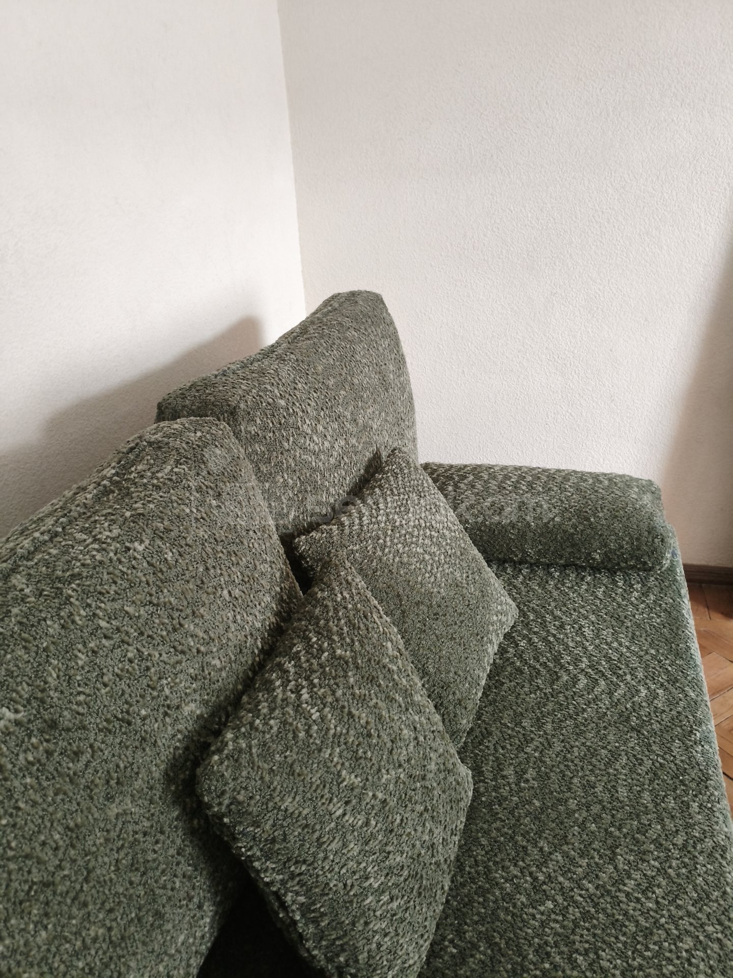 1 Սենյականոց Բնակարան Քարե Շենքում, 40քմ, 2/4 հարկ, Կապիտալ Վերանորոգված, Կահավորված