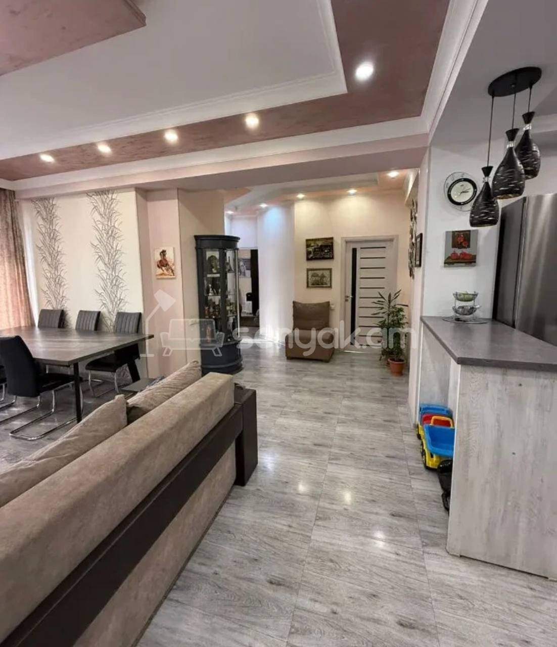 4 Սենյականոց Բնակարան, 123քմ, 8/13 հարկ, Կապիտալ Վերանորոգված