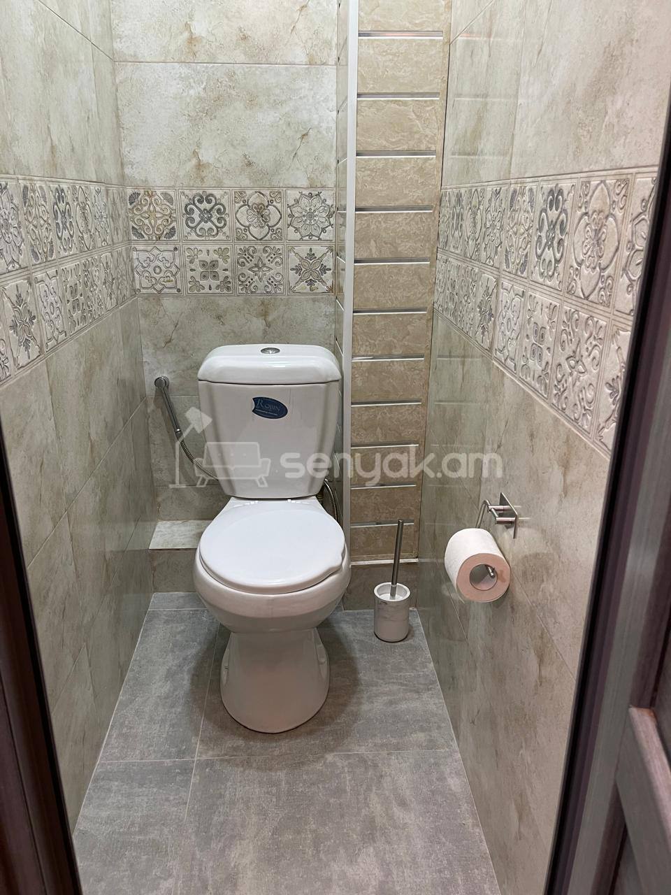 3 Սենյականոց Բնակարան Քարե Շենքում, 108քմ, 2/5 հարկ, Կապիտալ Վերանորոգված