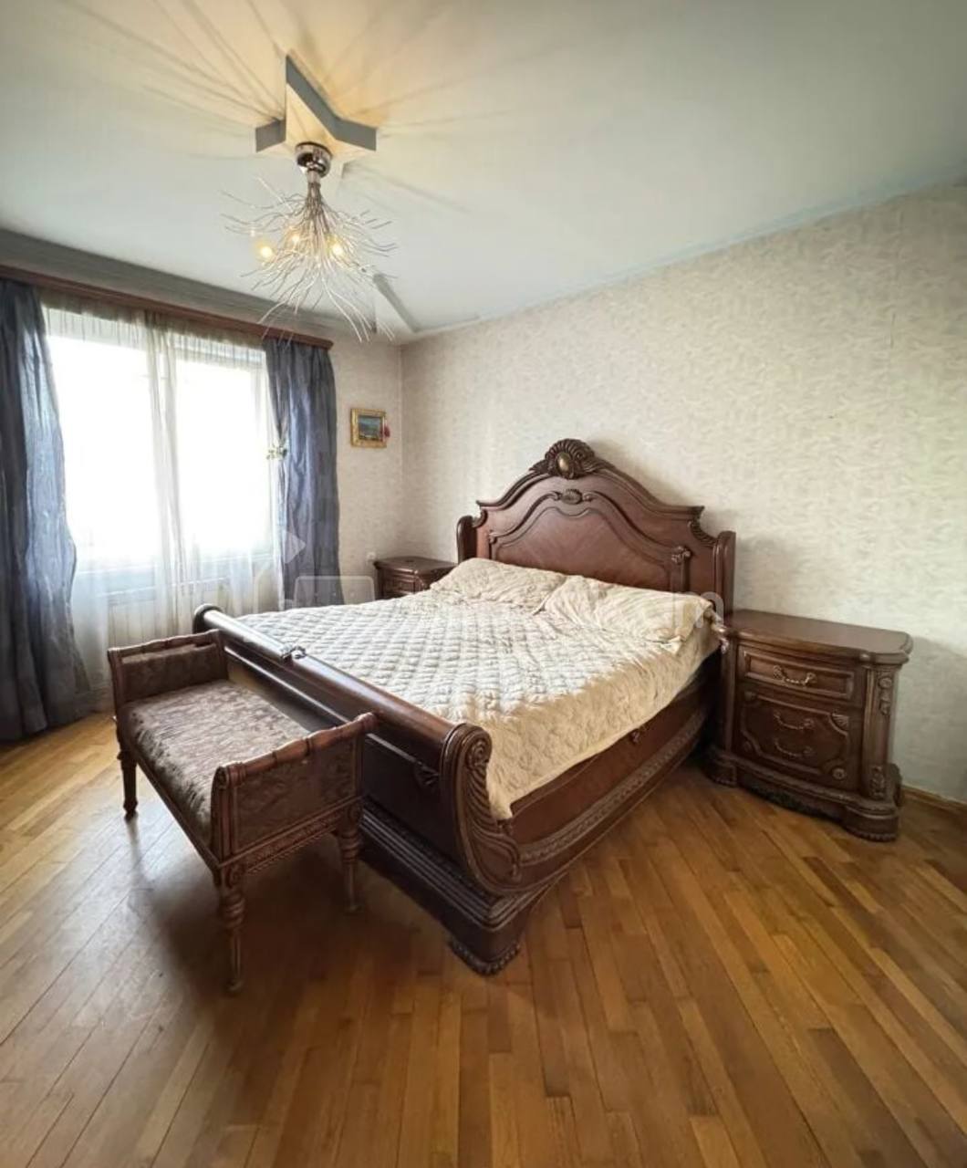 4 Սենյականոց Բնակարան Քարե Շենքում, 103քմ, 3/3 հարկ, Կապիտալ Վերանորոգված