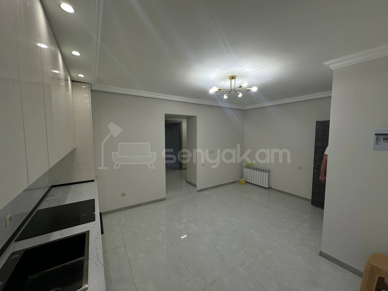 3 Սենյականոց Բնակարան Քարե Շենքում, 70քմ, 3/5 հարկ, Կապիտալ Վերանորոգված, Մասամբ Կահավորված, Արևկող