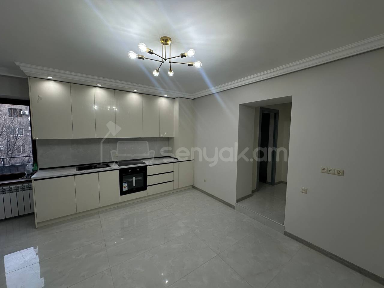 3 Սենյականոց Բնակարան Քարե Շենքում, 70քմ, 3/5 հարկ, Կապիտալ Վերանորոգված, Մասամբ Կահավորված, Արևկող