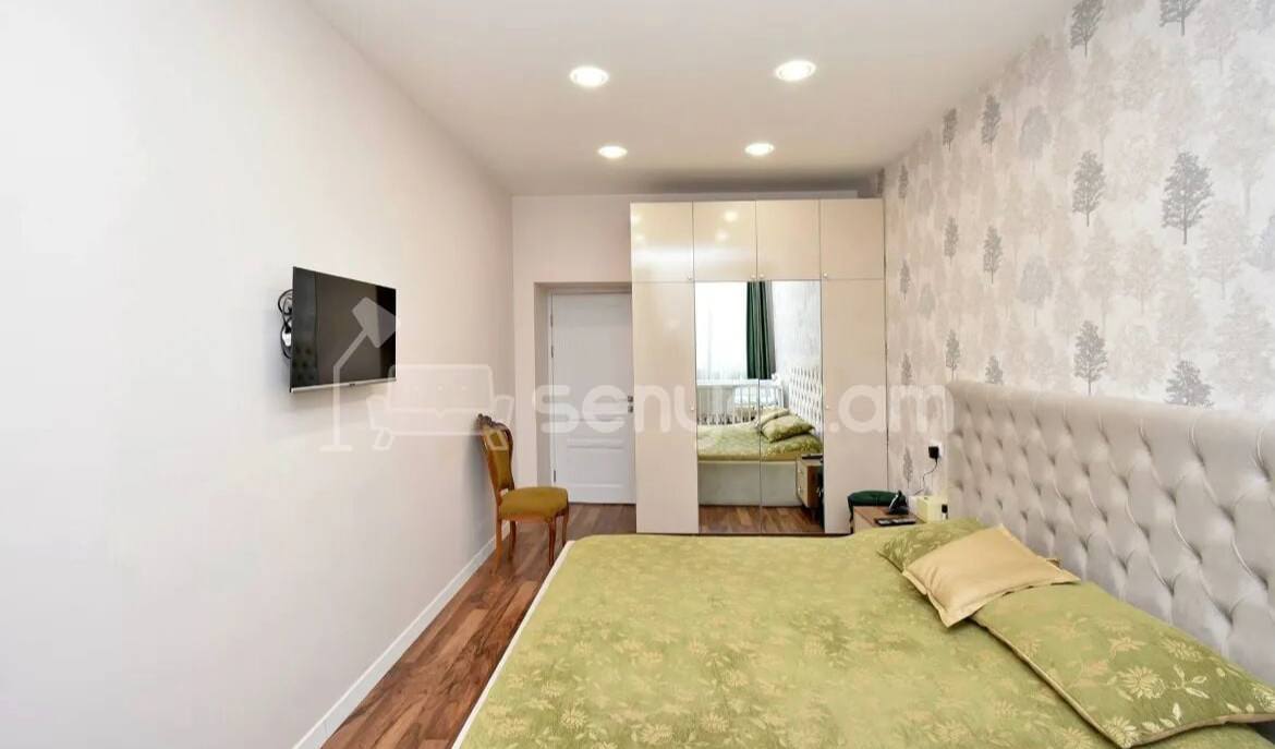 3 Սենյականոց Բնակարան Քարե Շենքում, 88քմ, 4/5 հարկ, Կապիտալ Վերանորոգված