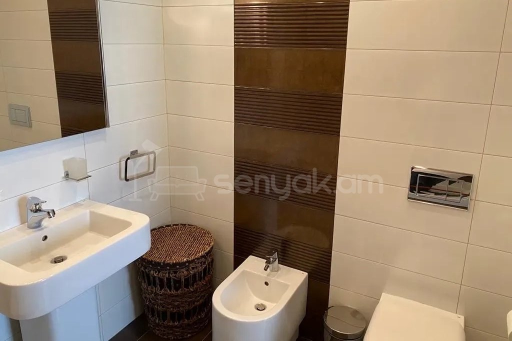 3 Սենյականոց Բնակարան Նորակառույցում, 115քմ, 8/11 հարկ, Կապիտալ Վերանորոգված