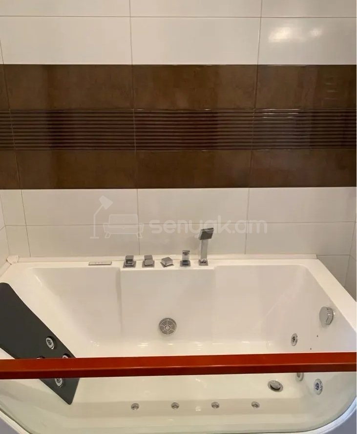 3 Սենյականոց Բնակարան Նորակառույցում, 115քմ, 8/11 հարկ, Կապիտալ Վերանորոգված