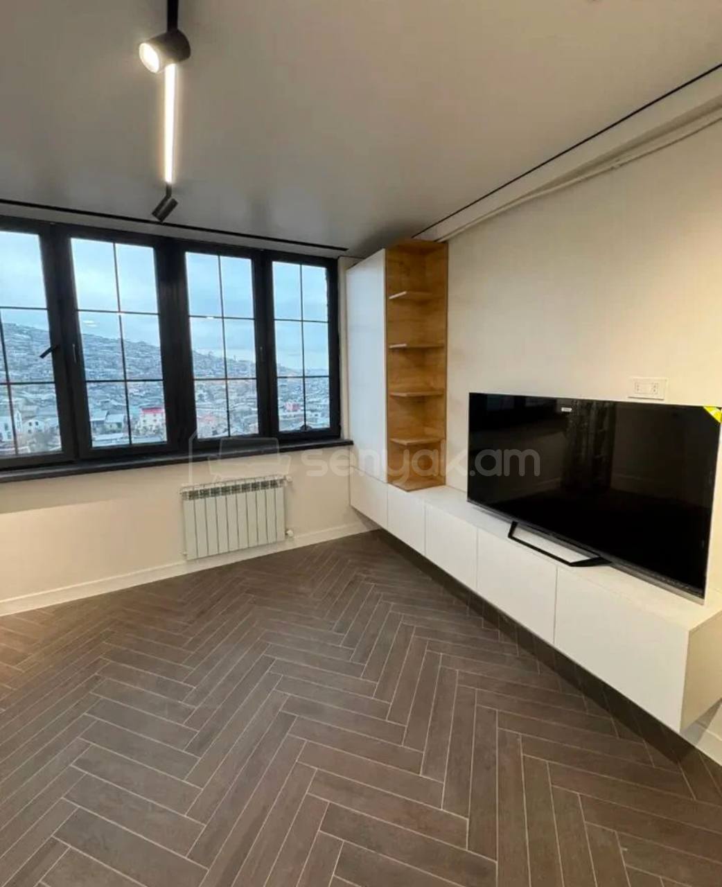 2 Սենյականոց Բնակարան, 39քմ, 9/10 հարկ, Կապիտալ Վերանորոգված