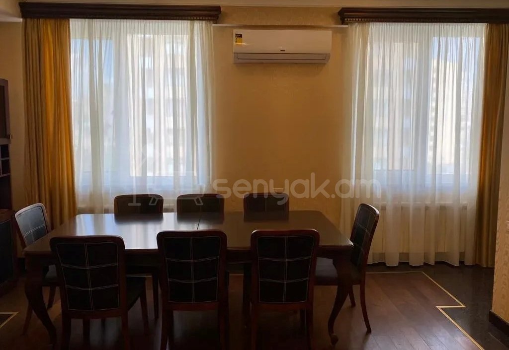 3 Սենյականոց Բնակարան Նորակառույցում, 115քմ, 8/11 հարկ, Կապիտալ Վերանորոգված