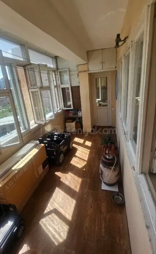 3 Սենյականոց Բնակարան, 76քմ, 3/9 հարկ, Կապիտալ Վերանորոգված